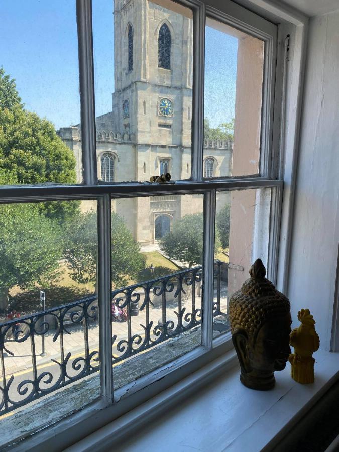 Letting Serviced Apartments - Guards View, Windsor Exterior foto